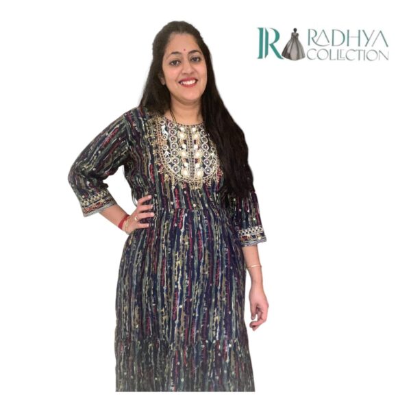 embroidary work neck blue/green