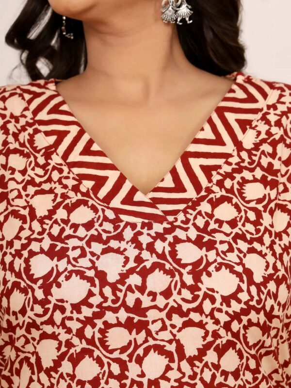 Beige & Maroon Sanganeri Cotton Top - Image 4