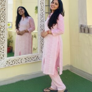 Gulab Grace – 2-Piece Chikankari Kurta Set